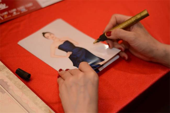 17C.c-起草口門窗品牌